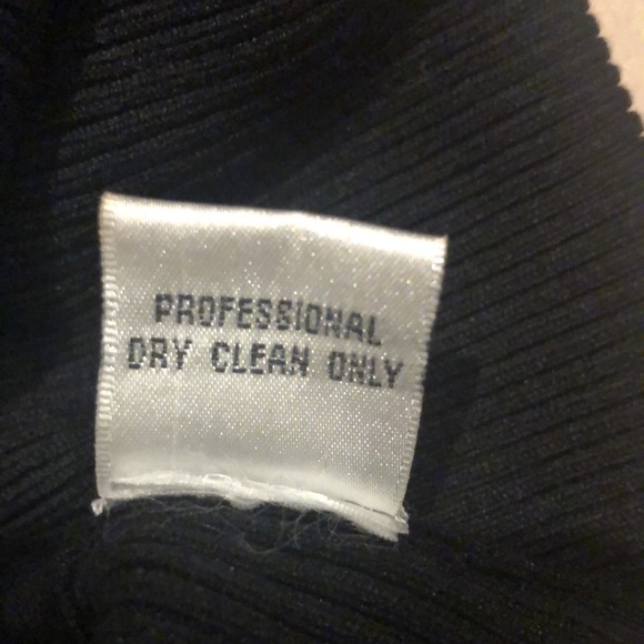 Sweater - Picture 7 of 8